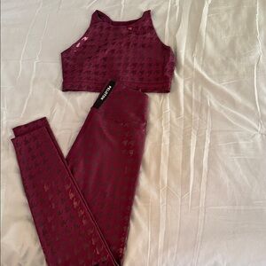Peloton Maroon Patterned Activewear small B4
